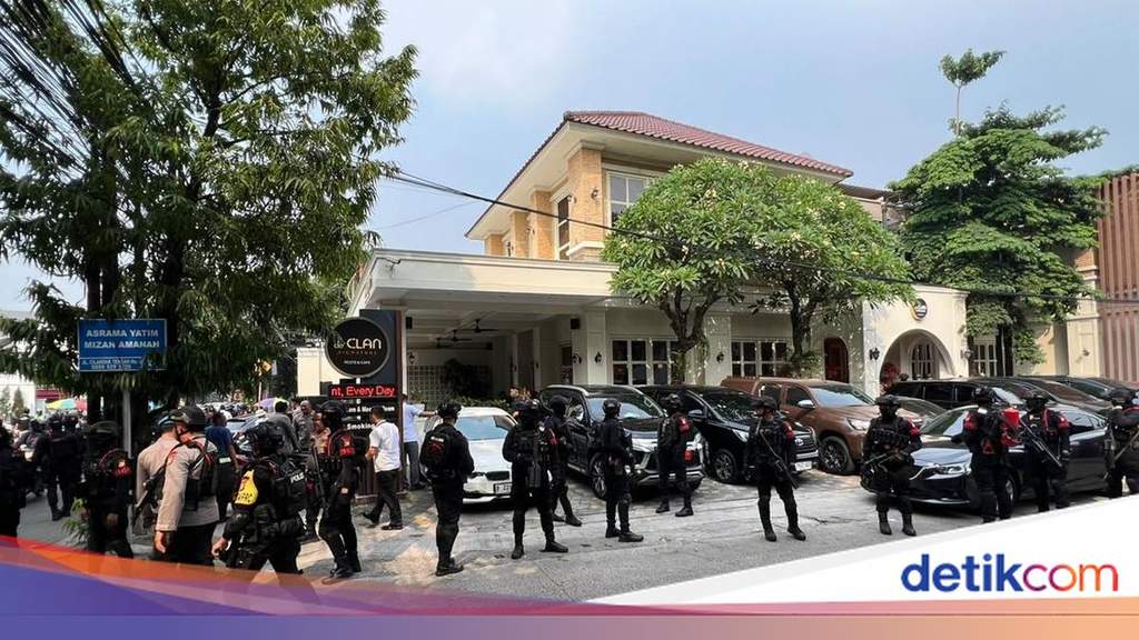 Alasan Brimob Kawal Penggeledahan Kafe di Cipete