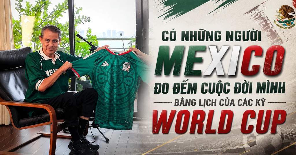 Suporter Meksiko merayakan kemenangan tim nasional sepak bola.