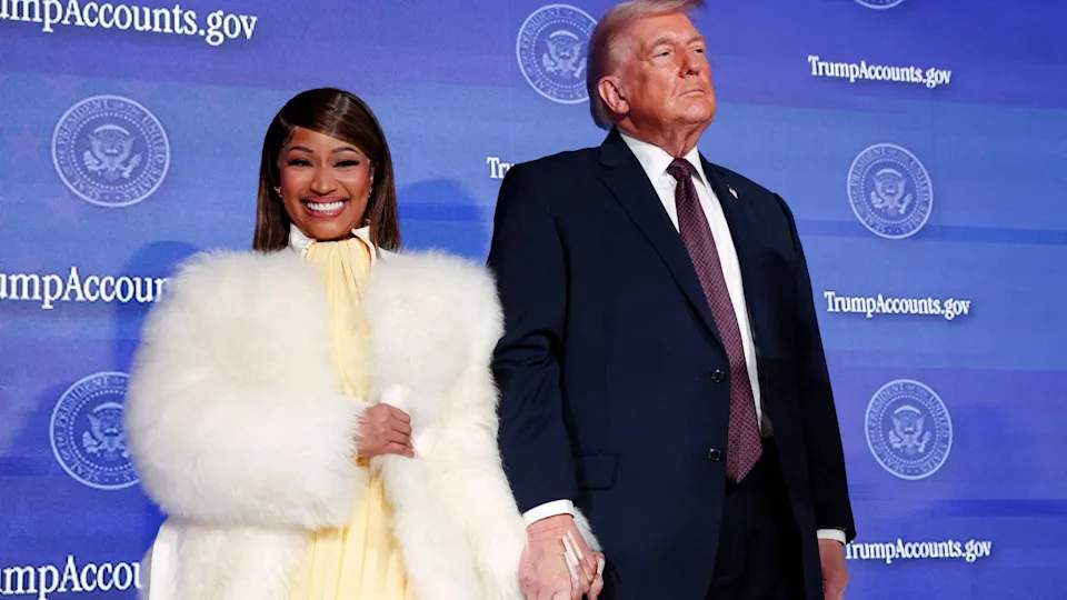 Donald Trump Leluconkan Nicki Minaj Twerking di Washington