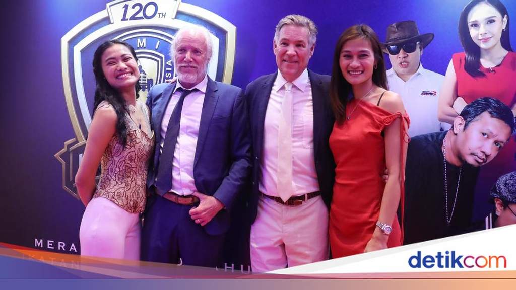 Kisah Legenda Balap Tinton Soeprapto Bakal Difilmkan