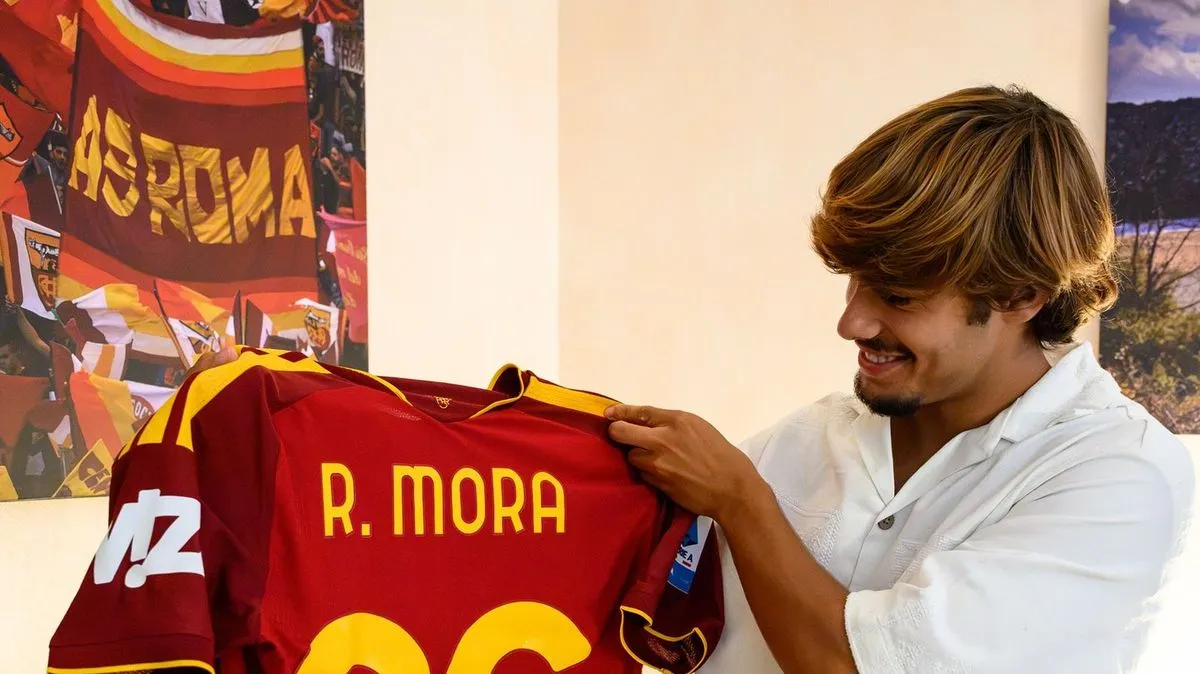 Rodrigo Mora resmi bergabung dengan AS Roma dan cetak rekor nomor punggung