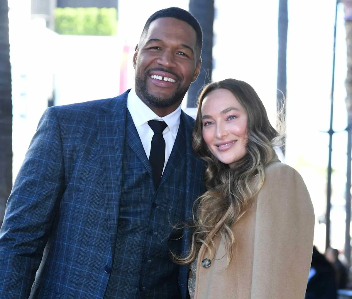Michael Strahan sambut kelahiran anak kelima bersama kekasihnya Kayla Quick