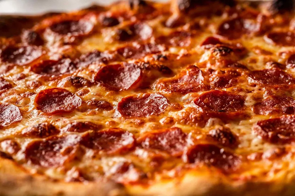 Nikmatnya pizza legendaris di New Haven Connecticut