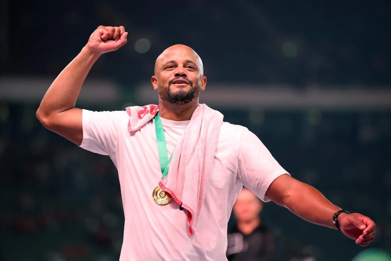 Vincent Kompany antarkan Bayern Munich juara DFB Pokal usai bungkam Stuttgart