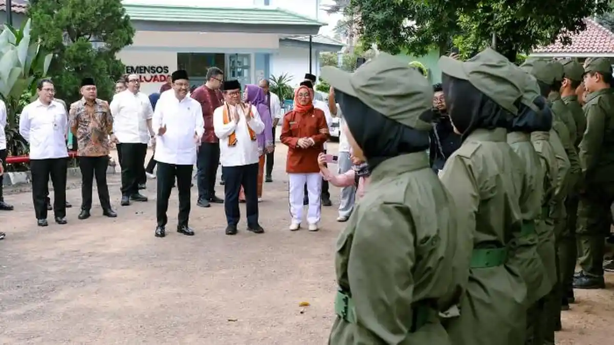 Gubernur DKI Jakarta Pramono Anung menghadiri open house Sekolah Rakyat.