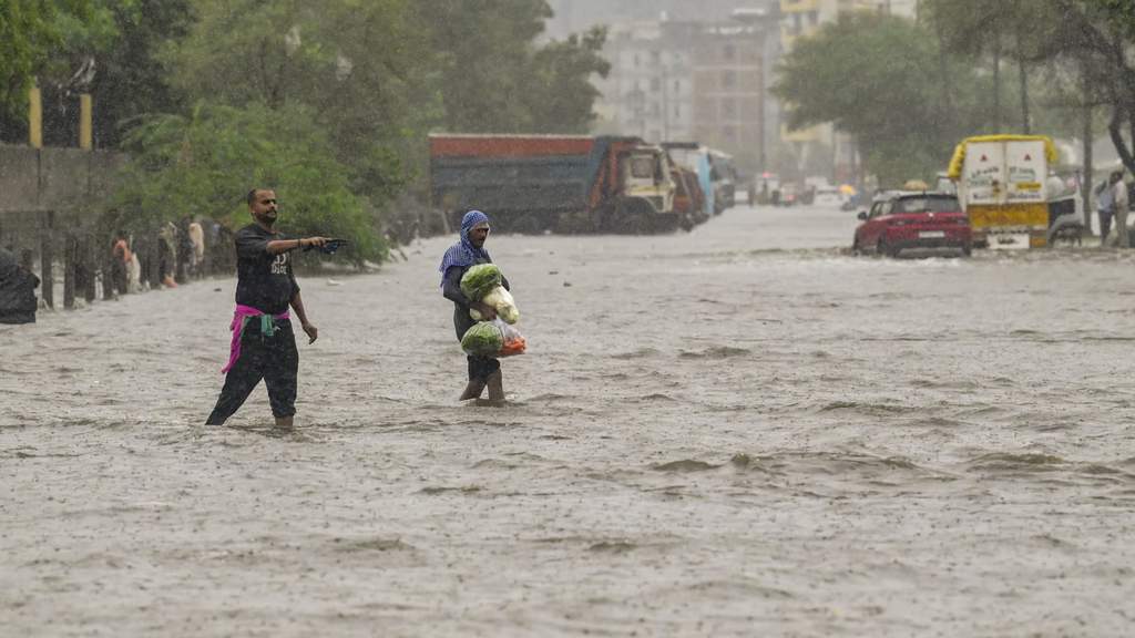 Inflasi India Melonjak ke 4,38 Persen Akibat Perang dan Monsun