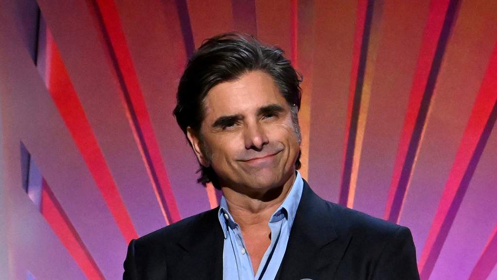 John Stamos Tolak Mentah-mentah Tawaran Dancing with the Stars