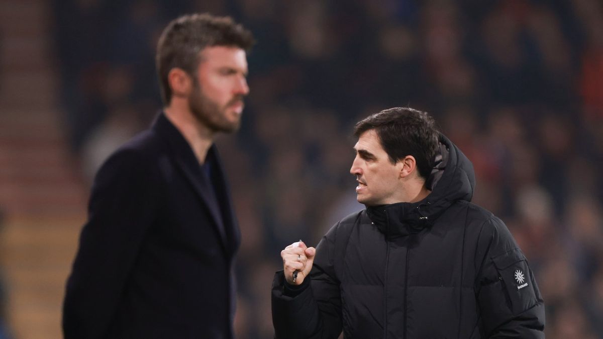 Persaingan transfer antara Liverpool dan Manchester United memperebutkan gelandang baru
