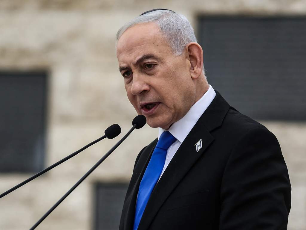 Perdana Menteri Israel Benjamin Netanyahu memberikan pernyataan dalam wawancara media.