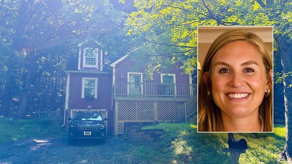 Mendiang Brooke Hanlon semasa hidup yang tewas ditikam di rumahnya di New Jersey