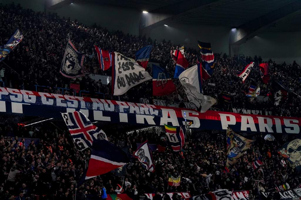 Pesan Emosional Mamadou Sakho untuk Fans PSG Jelang Final